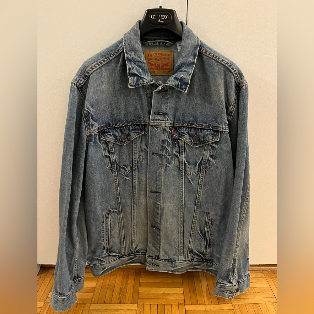 Men’s Levi Denim Jacket XL